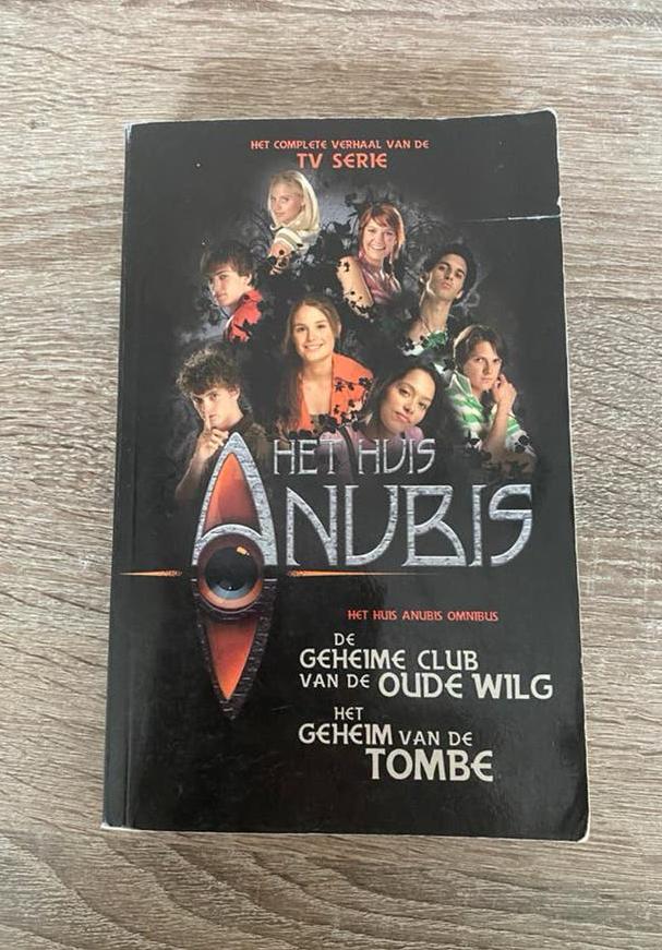 Boek het huis Anubis omnibus, Boeken, Ophalen of Verzenden, Gelezen
