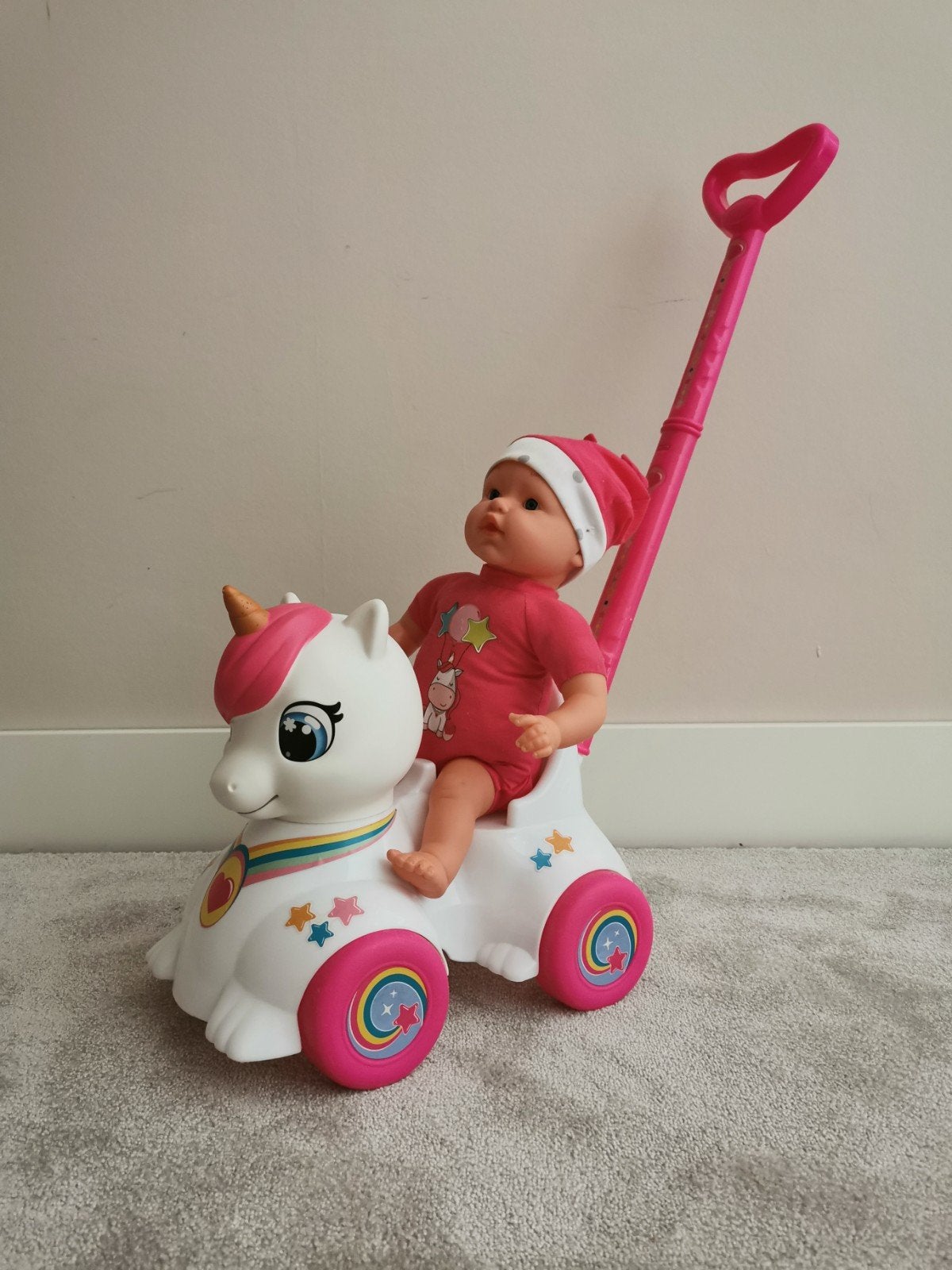 unicorn  met duwstok inclusief pop. €2,50, Ophalen
