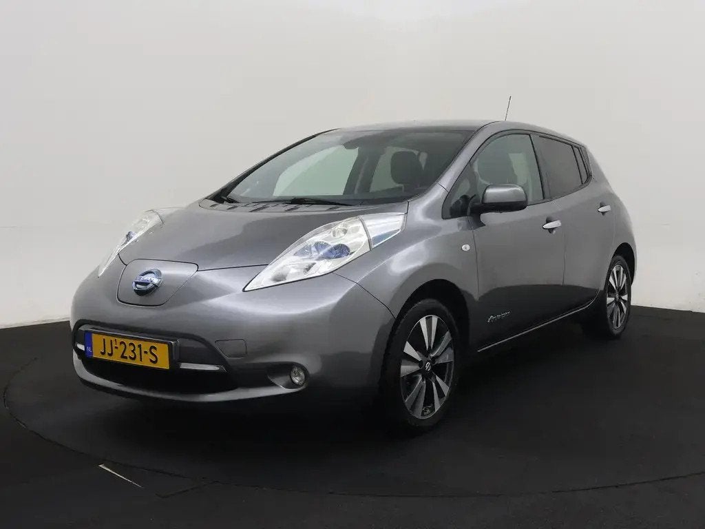 Nissan LEAF Tekna 30 kWh 68% SOH, Dealer onderhouden, 360° camera, Gebruikt, 1445 kg