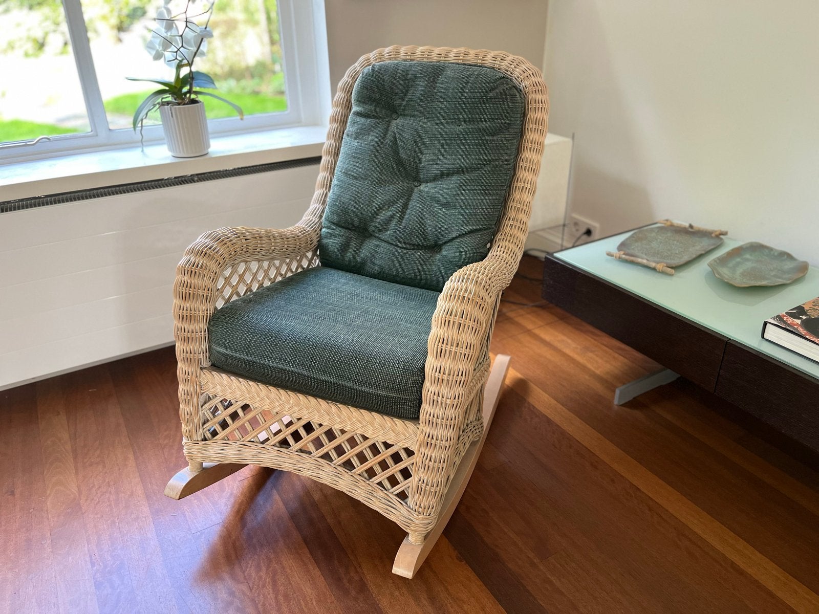 Twee Lane Ventures rotan schommelstoelen, Huis en Inrichting, Ophalen, Twee, Overige kleuren, Riet of Rotan