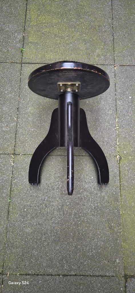 Nette zwarte piano kruk - Comfortabel en verstelbaar, Gebruikt, Zwart, Ophalen of Verzenden, Piano