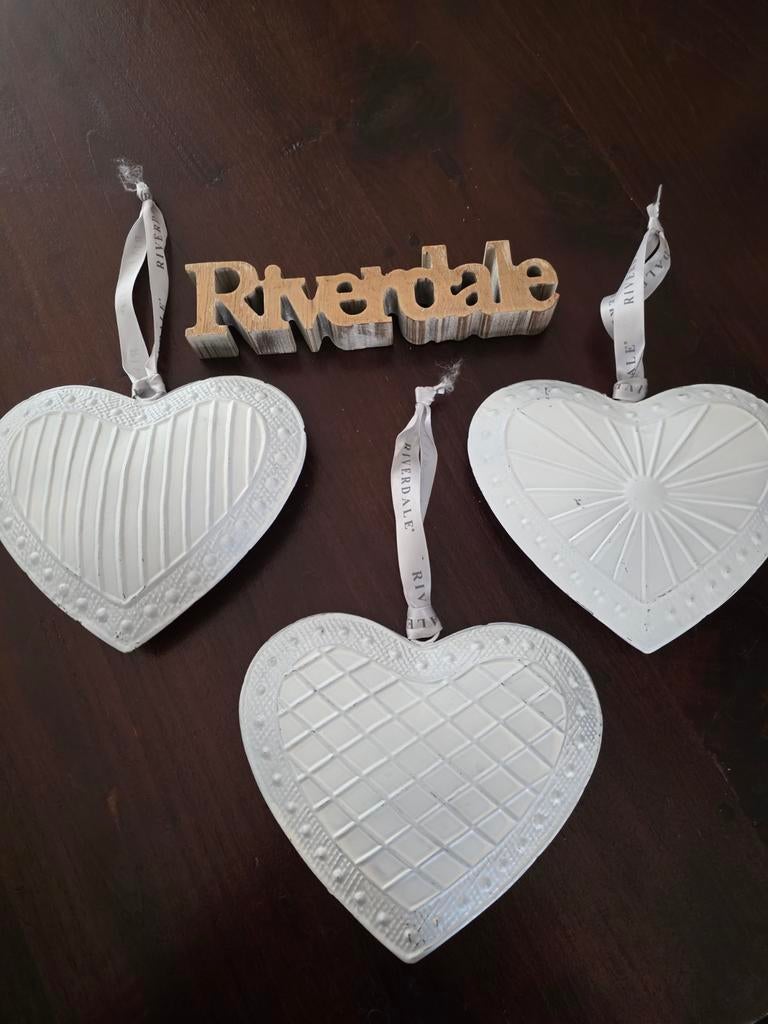 Riverdale decoratie harten en letter, Gebruikt, Overige materialen, Ophalen of Verzenden, Modern
