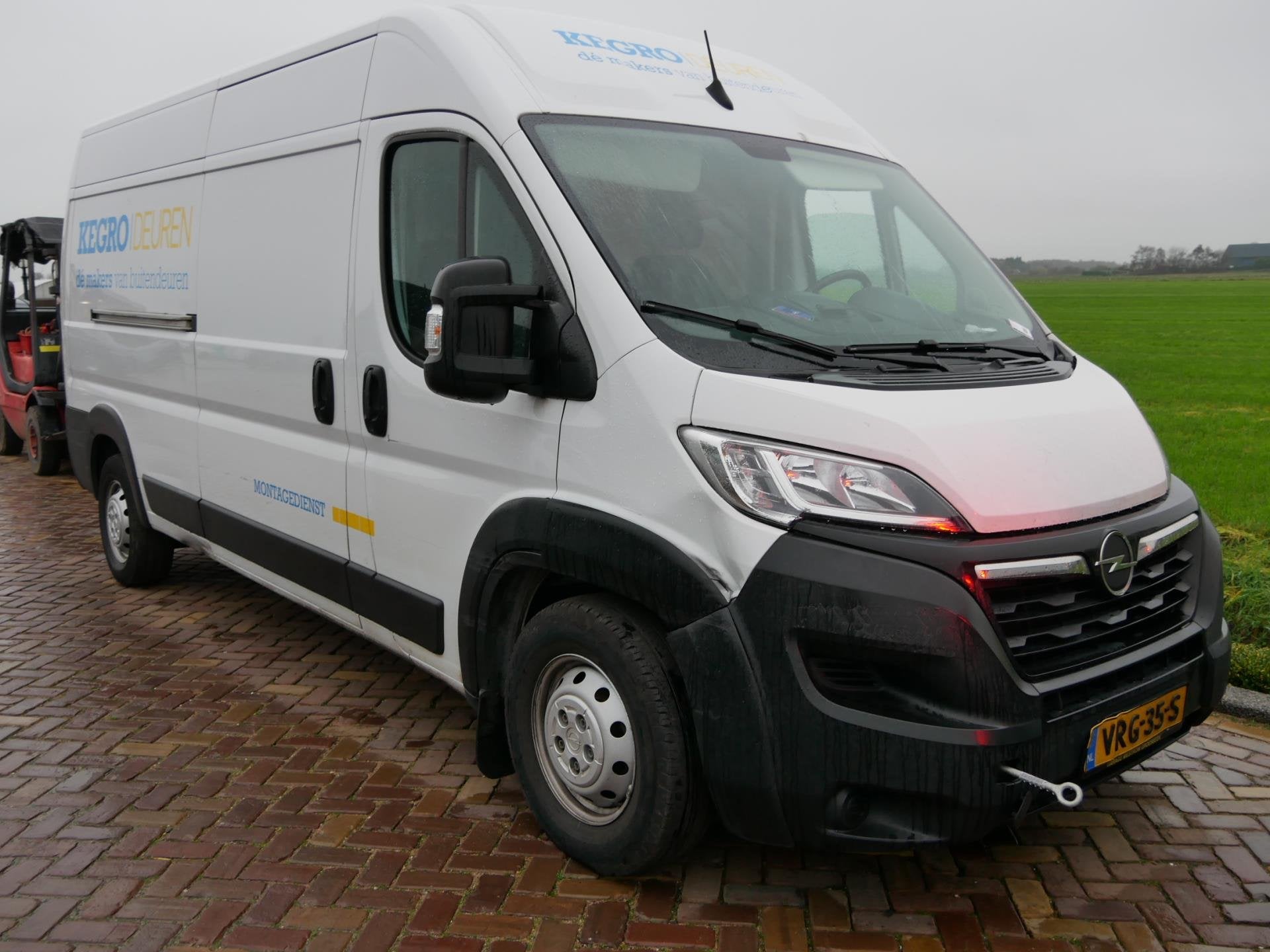 Opel Movano 2.2D 140 L3H2 Edition * ENGINE DEFECT * *4999 EX, Voorwielaandrijving, Stof, Gebruikt, 4 cilinders