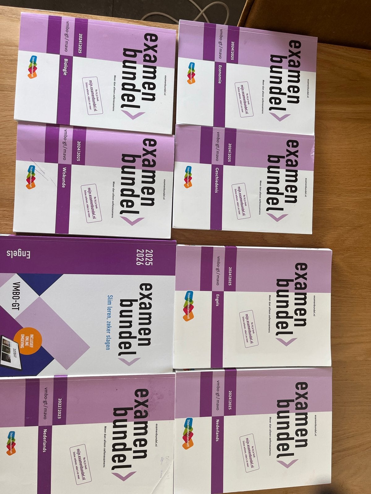 Examenbundels en Samengevat VMBO T 2024/2025, Boeken, Ophalen of Verzenden, Zo goed als nieuw, VMBO, Biologie