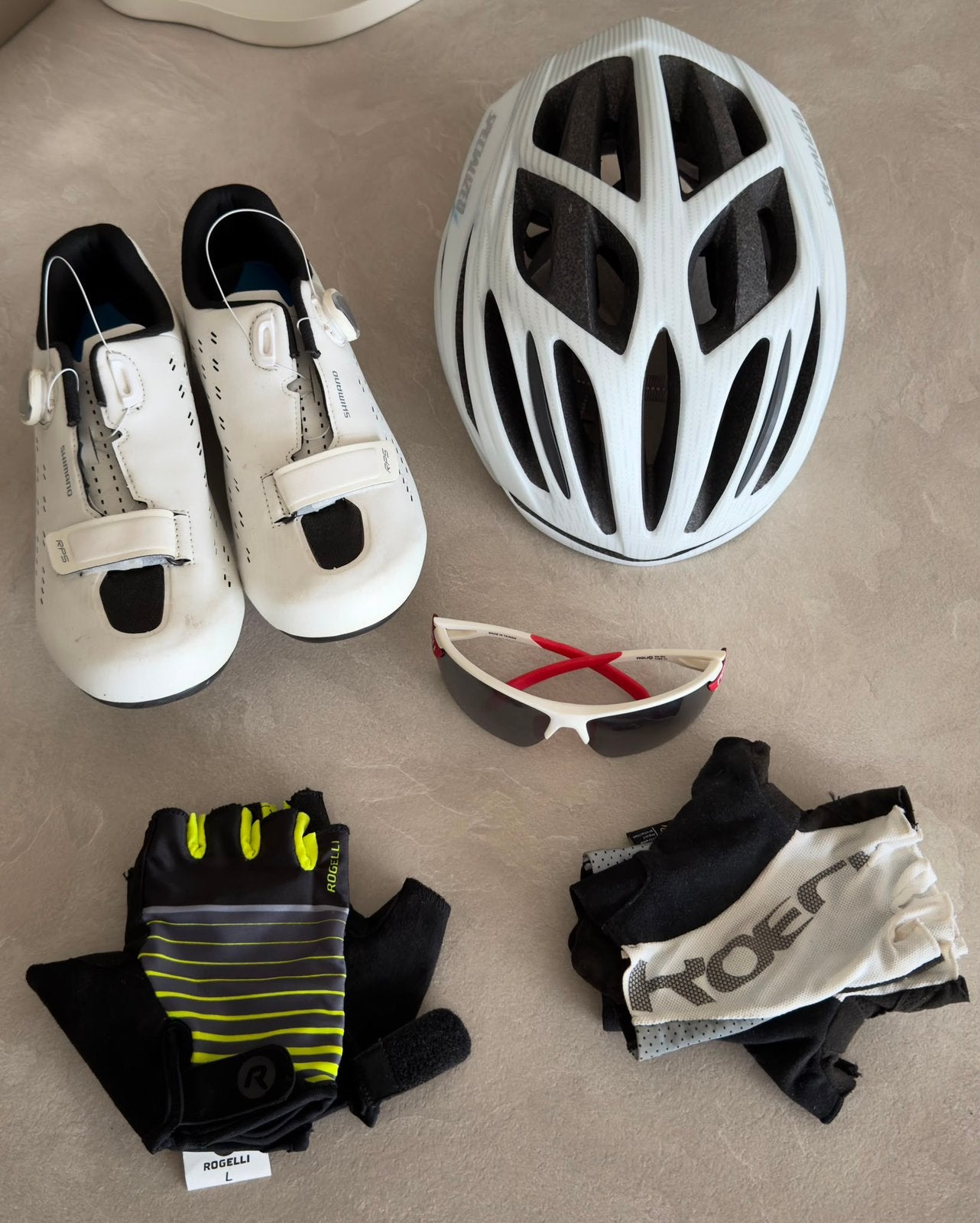 Wielrennen accesoires helm schoenen etc, Sport en Fitness, Wielrennen, Ophalen of Verzenden, Zo goed als nieuw, Overige typen