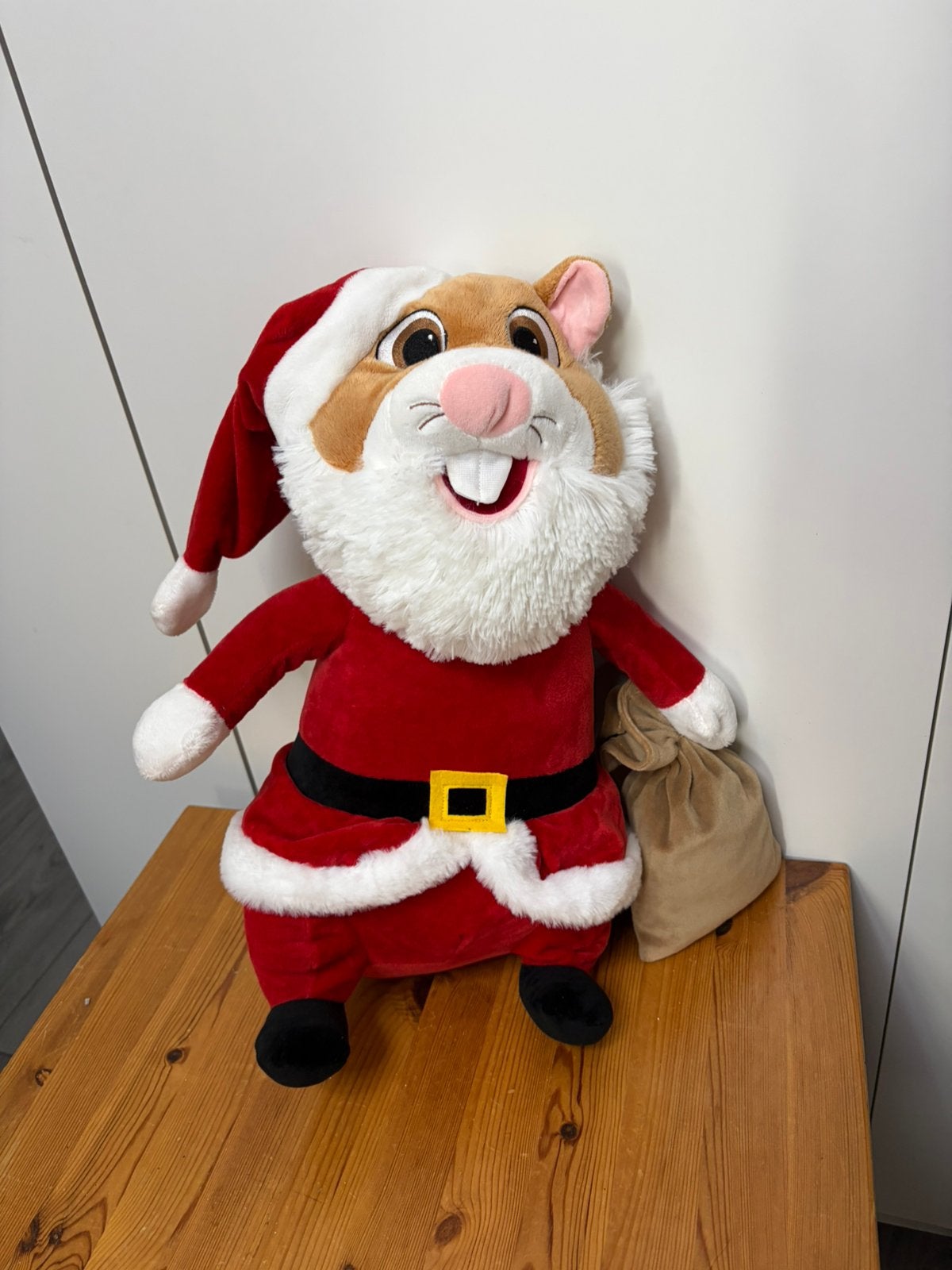 Grote Kerstman hamster knuffel van Albert Heijn, Overige typen, Ophalen of Verzenden, Zo goed als nieuw, Middelgroot (20 tot 80 cm)