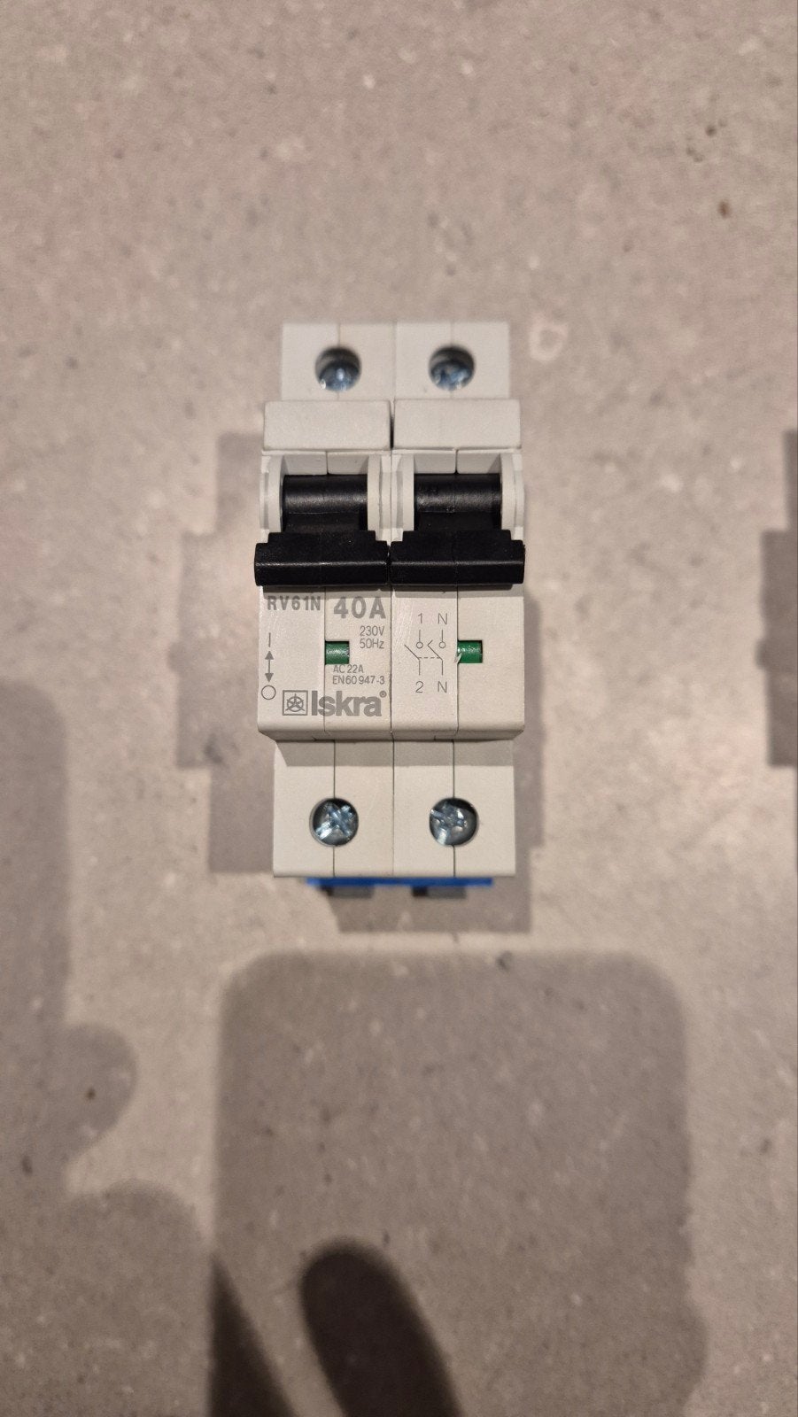 Iskra hoofdschakelaar 40A RV61N 230V 50Hz, Ophalen of Verzenden, Gebruikt, Schakelaar