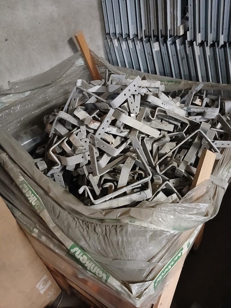 gootbeugels bakgoot, Doe-het-zelf en Verbouw, IJzerwaren en Bevestigingsmiddelen, Ophalen, Gebruikt, 100 tot 250 mm, Overige typen
