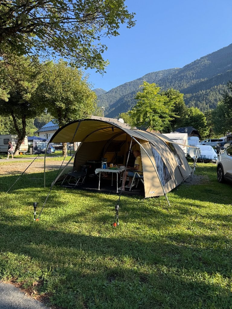 Falco Havik 4000 incl. dakluifel en voorzetwand 1,5 jaar oud, Caravans en Kamperen, Tenten, Ophalen, Zo goed als nieuw, Tot en met 5