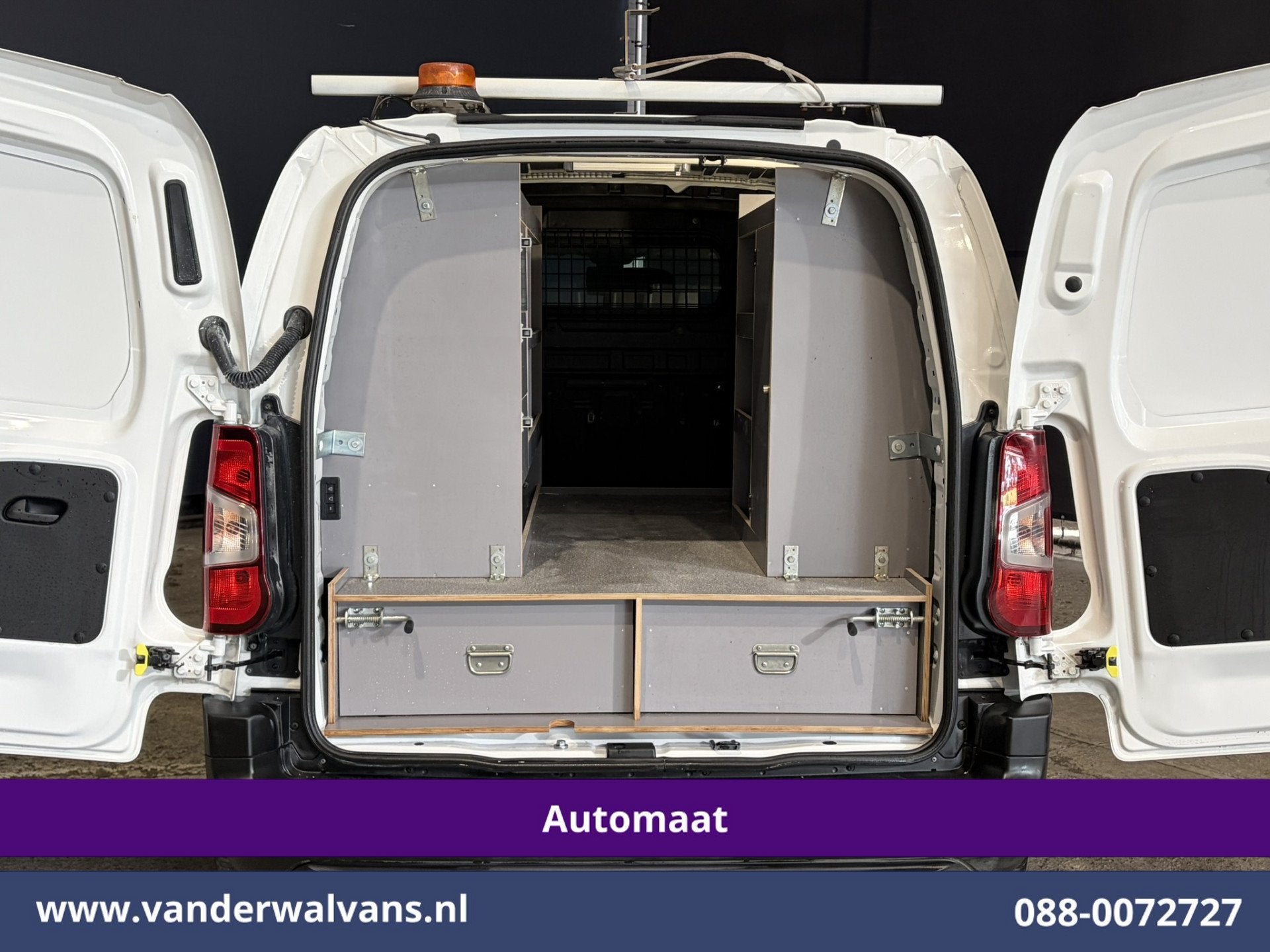 Citroën Berlingo 1.2 PureTech 130pk Automaat Benzine L1H1 I, Auto's, 1441 kg, Stof, Gebruikt, Euro 6