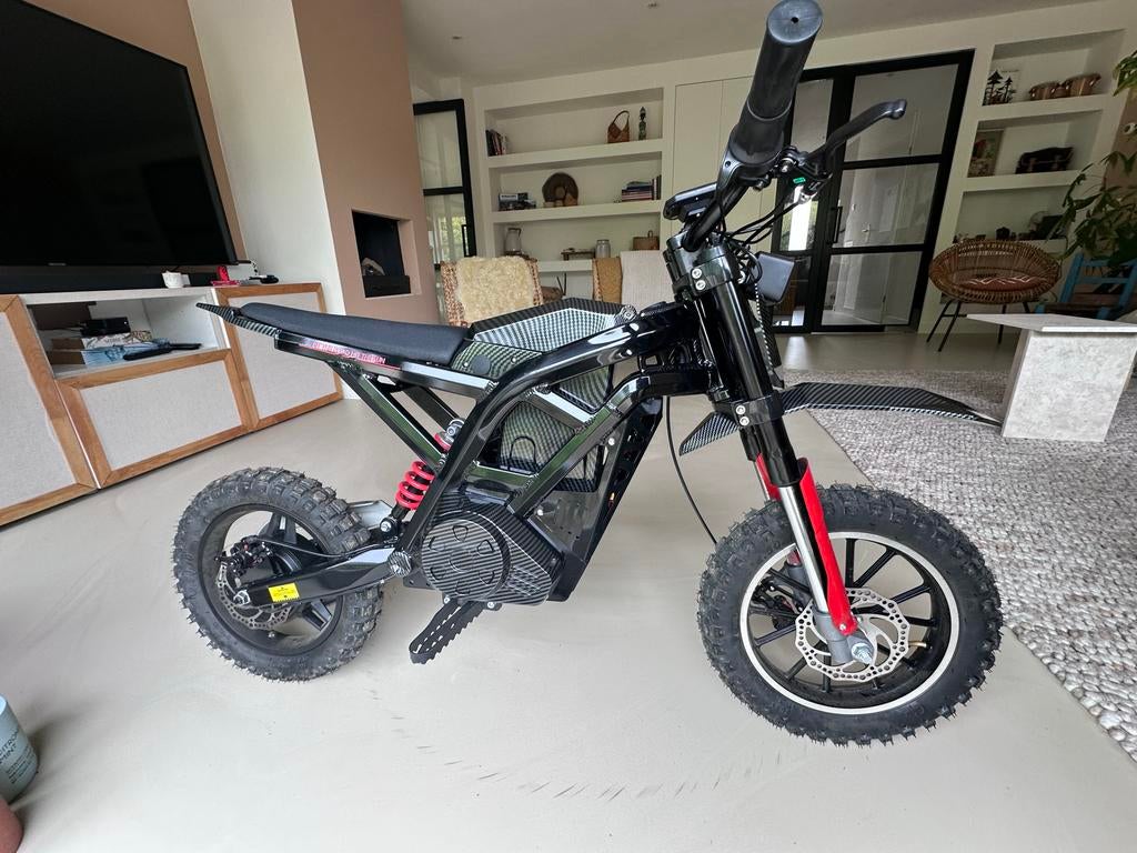 25 km/u Hitway Elektrische mini bike - Zo goed als nieuw, Fietsen en Brommers, Minibikes, Midibikes en Pitbikes, Ophalen of Verzenden