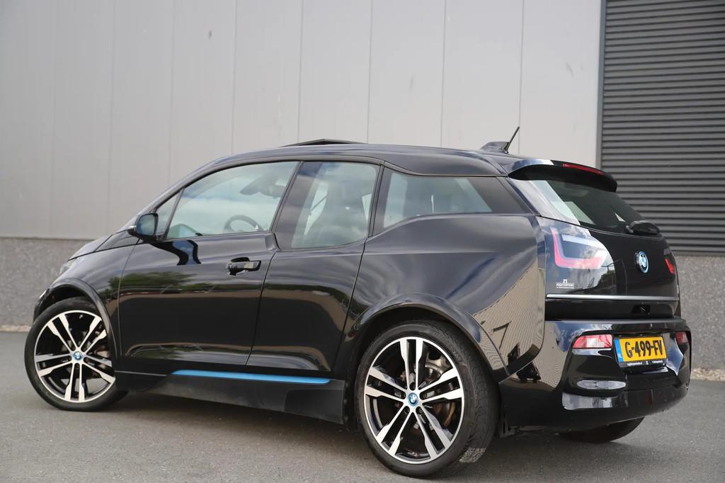 BMW i3 S 184pk Executive 120Ah 42 kWh/Sunroof/A € 23.945,0, Automaat, Gebruikt, 4 stoelen, Zwart