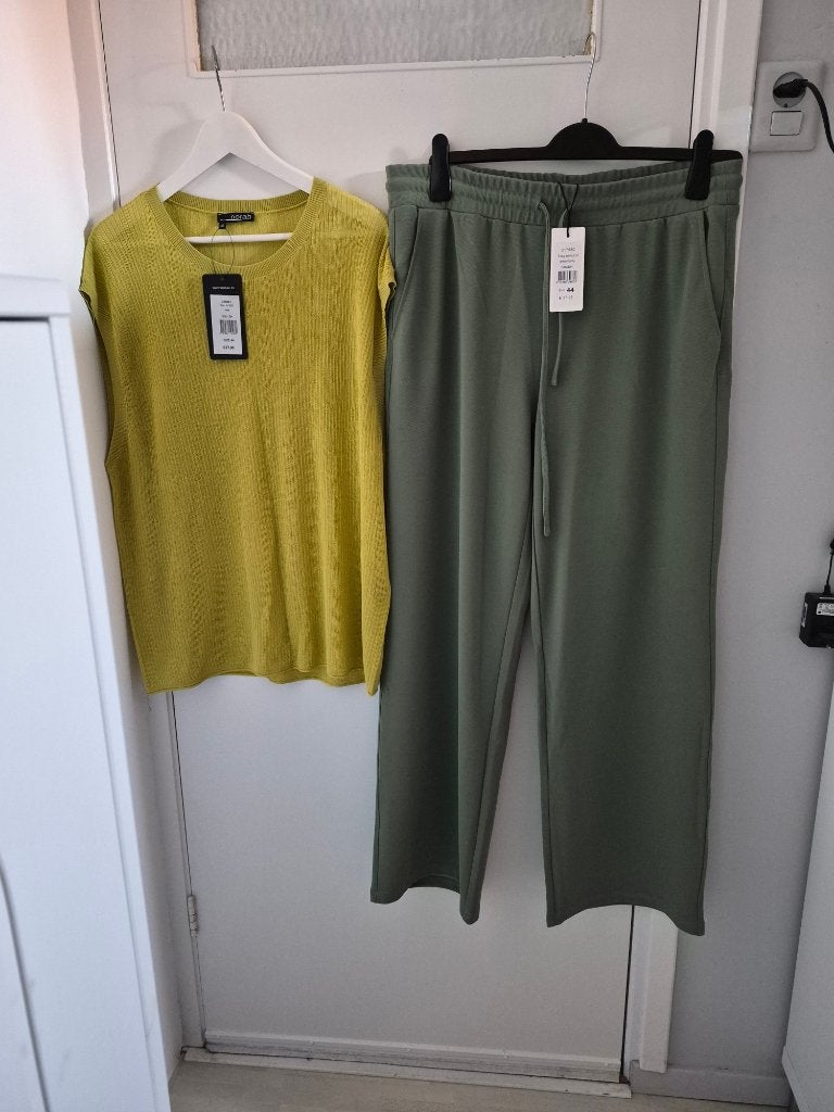 NIEUW norah broek + spencer maat 44, Kleding | Dames, Maat 42/44 (L), Nieuw, Ophalen of Verzenden, Norah