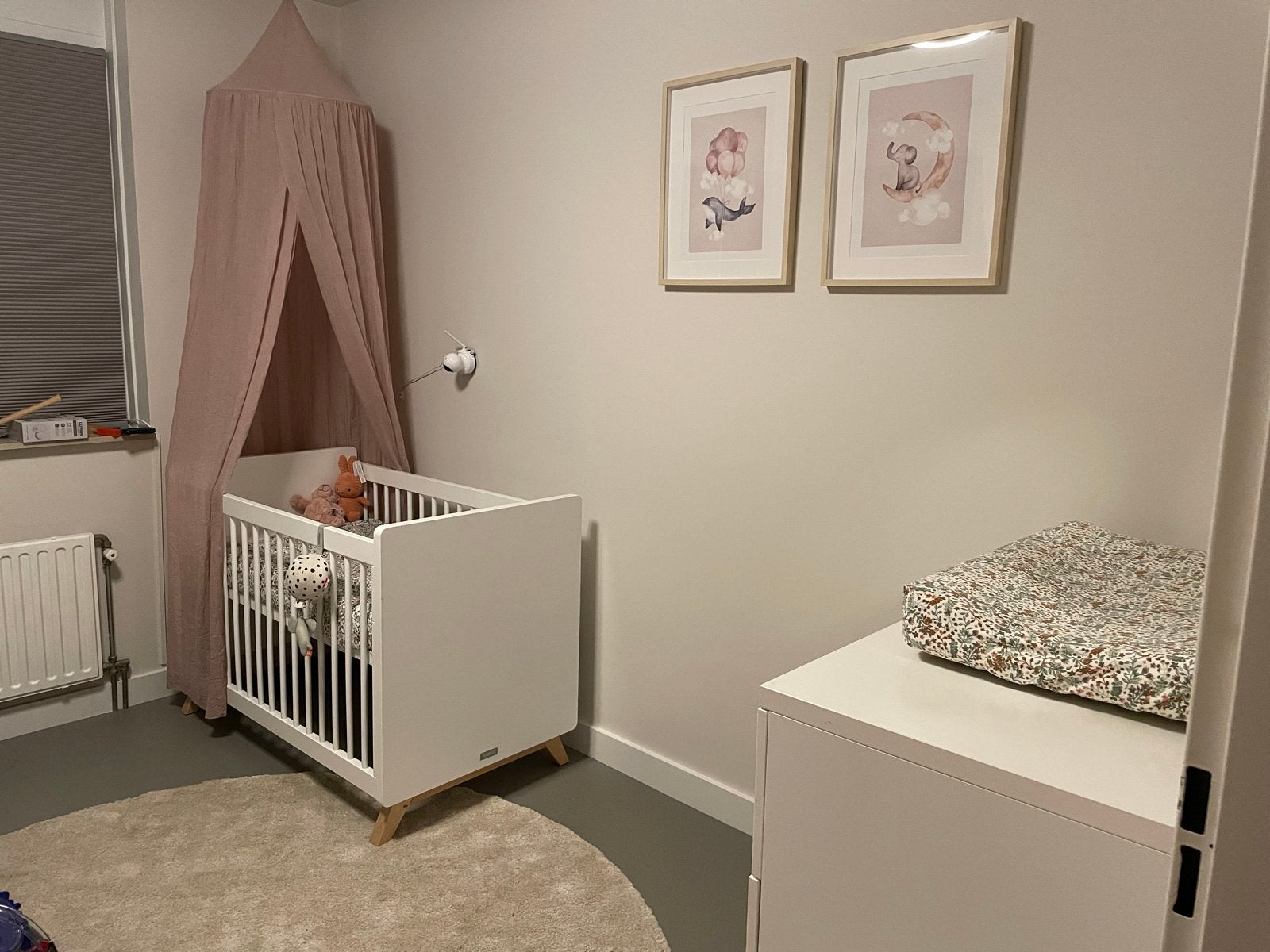Bopita Lynn complete kinderkamer: bed, commode, kast, plank, Ophalen, Zo goed als nieuw, Jongetje of Meisje