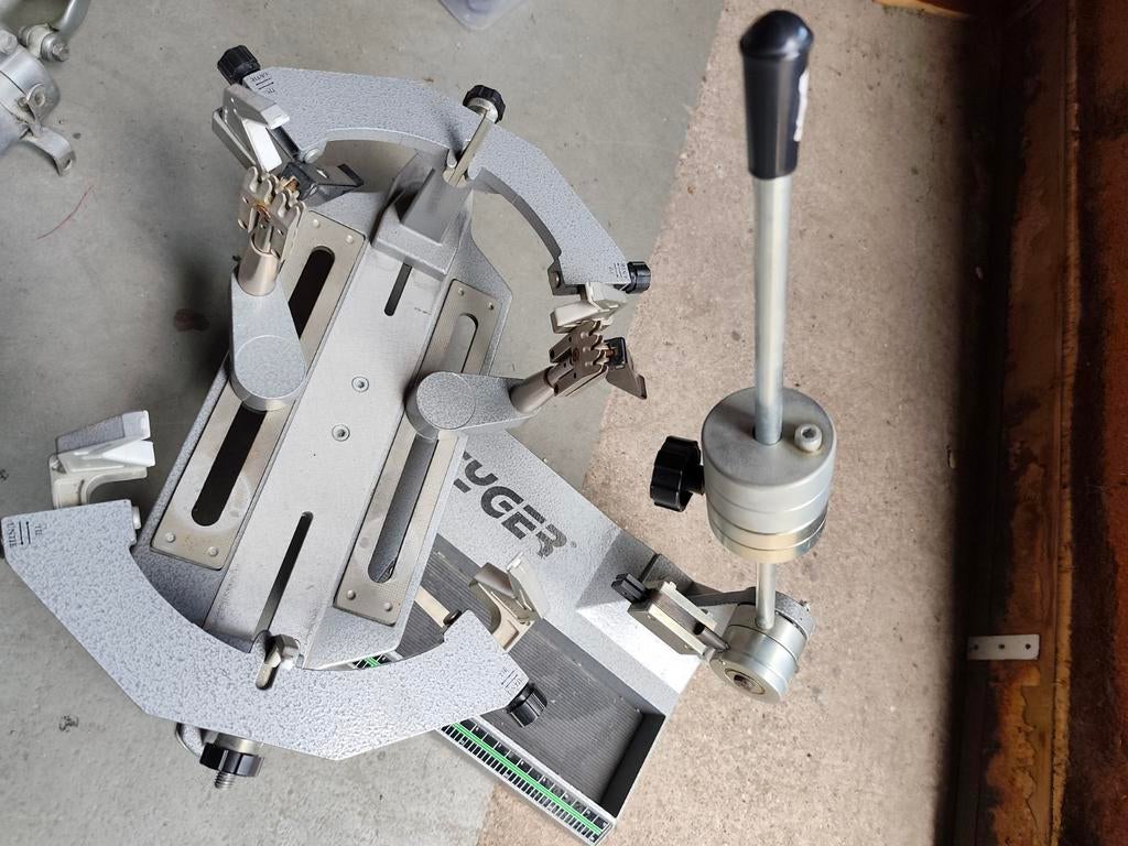 Professionele bespanmachine voor tennisrackets - Stringer, Sport en Fitness, Tennis, Ophalen, Gebruikt, Overige typen, Overige merken