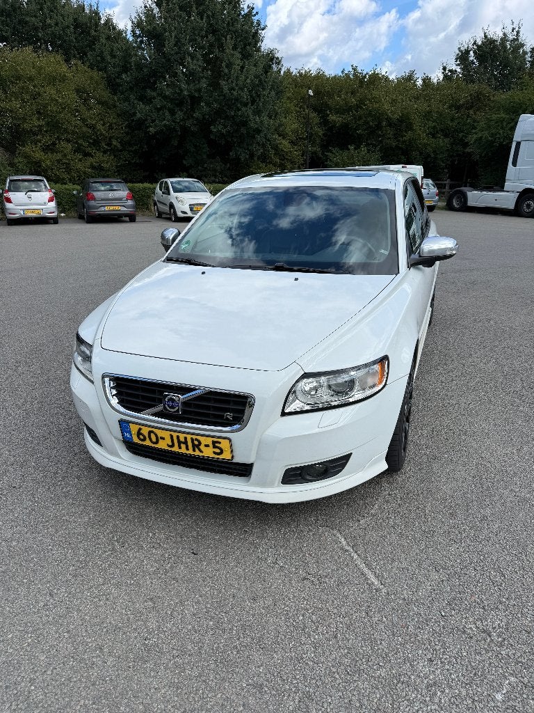 Volvo V50 2.5 T5 Geartronic R-design, Auto's, Volvo, Zwart, 700 kg, Stationwagon, Open dak