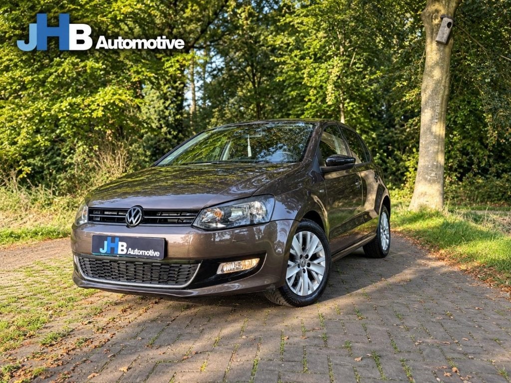 Volkswagen Polo 1.2 Life | Stoelverwarming| Climate | PDC, Auto's, Voorwielaandrijving, 40 €/maand, 4 cilinders, Bruin
