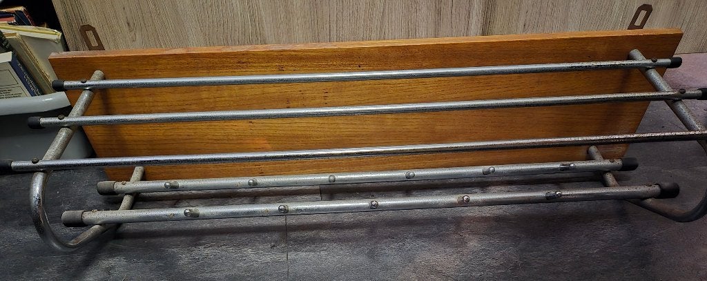 Vintage wandkapstok van teakhout met een chromen rek,, Gebruikt, Minder dan 100 cm, Hout, Ophalen