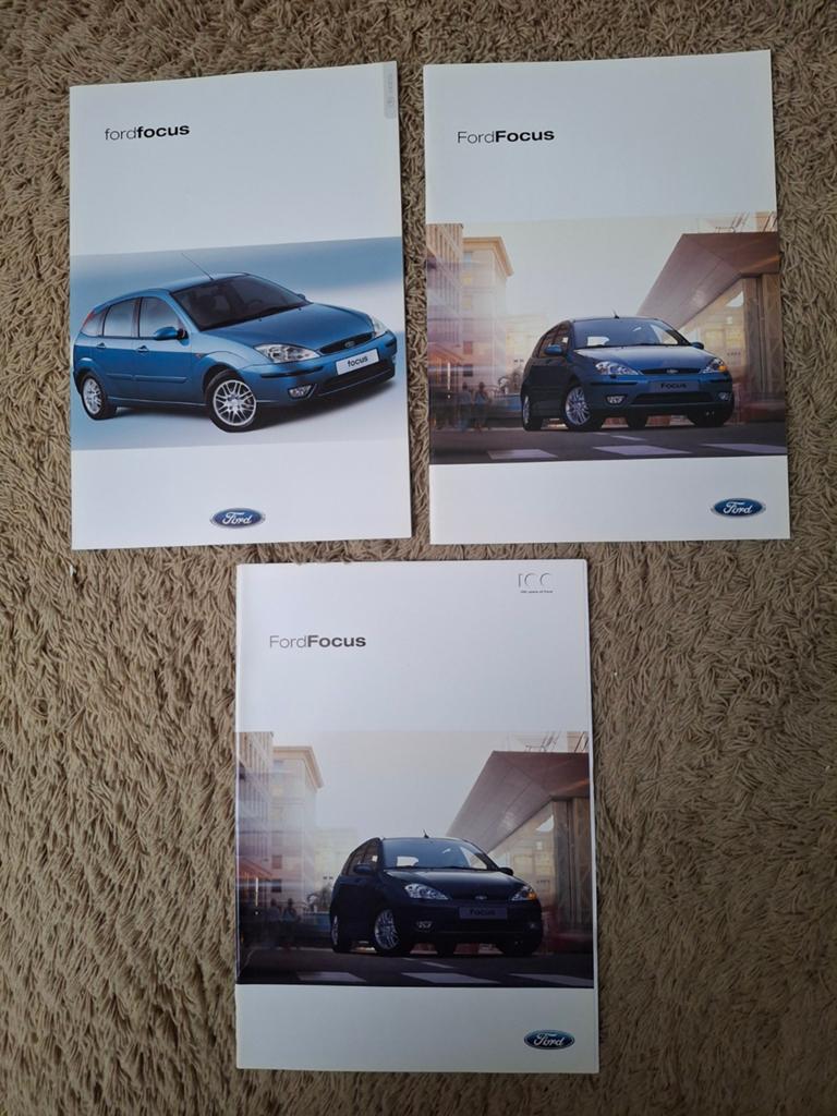 3x autofolder Ford Focus mk2, Verzenden, Zo goed als nieuw, Ford