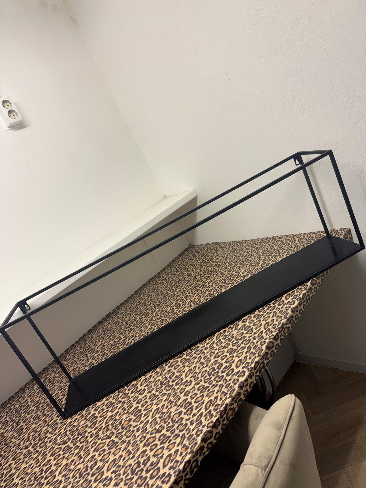 Zwart metalen wandrek - 110x20x35cm, Ophalen, Zo goed als nieuw