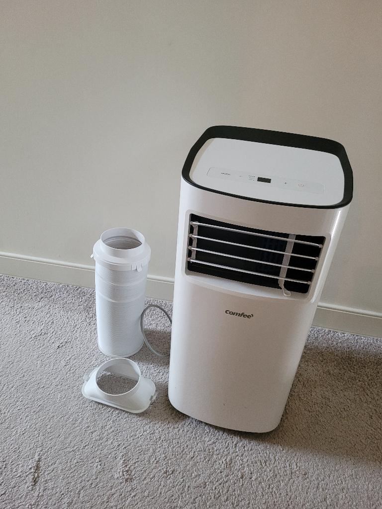 Mobiele airco Comfee, Witgoed en Apparatuur, Airco's, Ophalen, Minder dan 60 m³, 3 snelheden of meer, Zo goed als nieuw