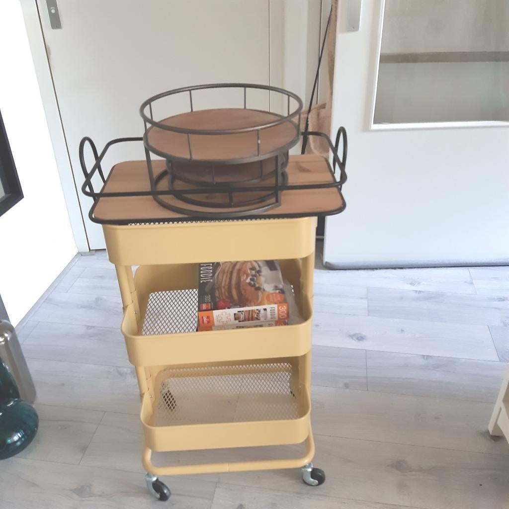Ikea Raskog trolley roltafel + dienblad + tray (nwpr € 115), Ophalen, Zo goed als nieuw, Metaal, Industrieel