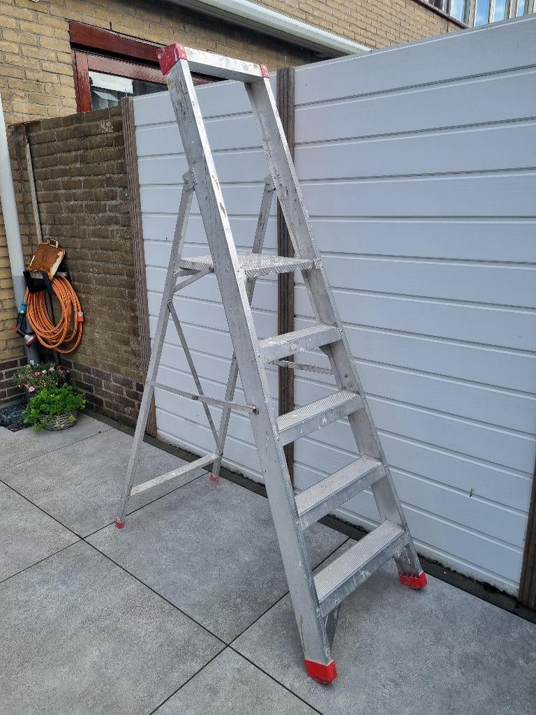 ALGA professionele, klus, metsel, stuc, schilder trap, Doe-het-zelf en Verbouw, Ladders en Trappen, Ophalen, Gebruikt, Trap, Minder dan 2 meter