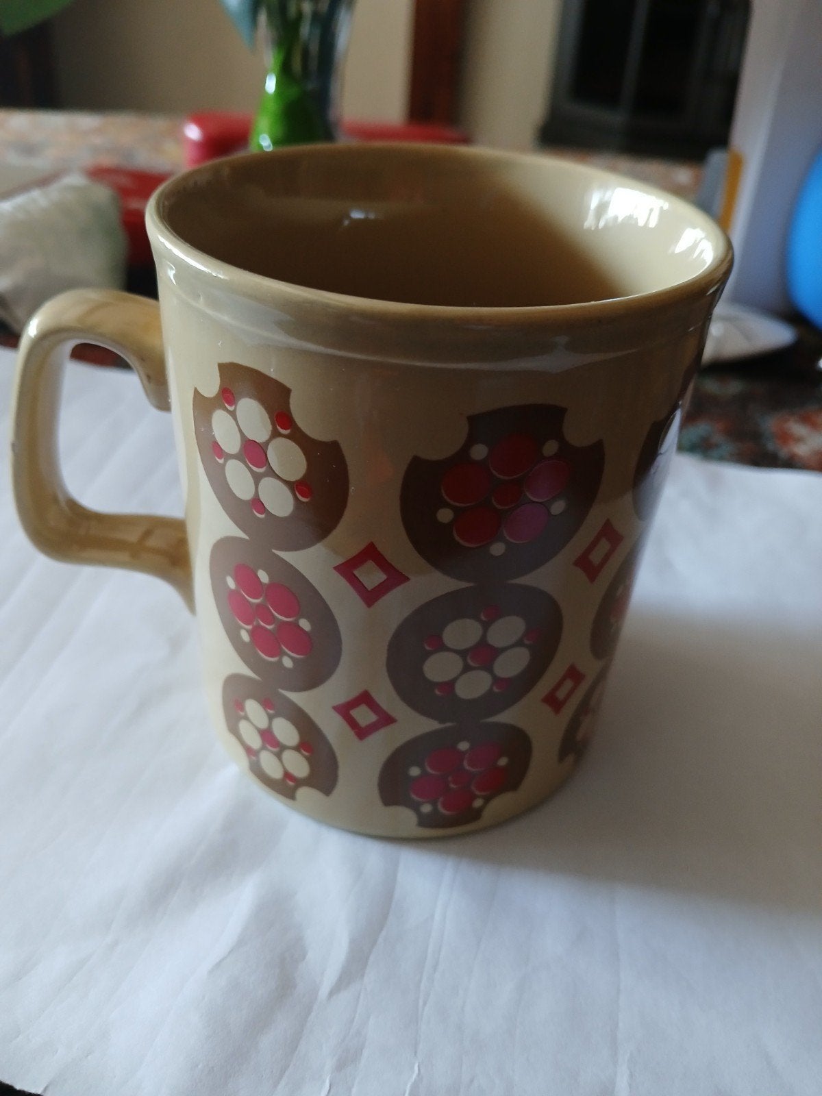 mok Staffordshire Potteries LTD, Ophalen of Verzenden, Aardewerk, Overige stijlen, Kop(pen) en/of Schotel(s)