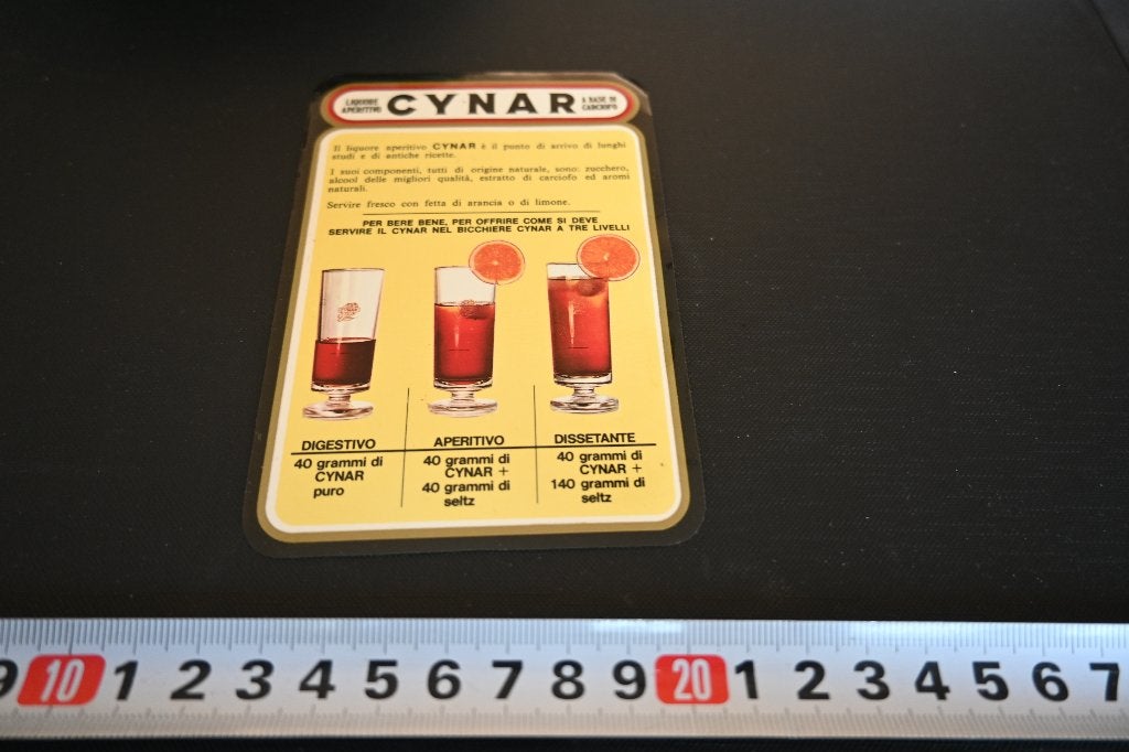 sticker CYNAR liquore aperitivo a base di carciofo, Ophalen, Zo goed als nieuw