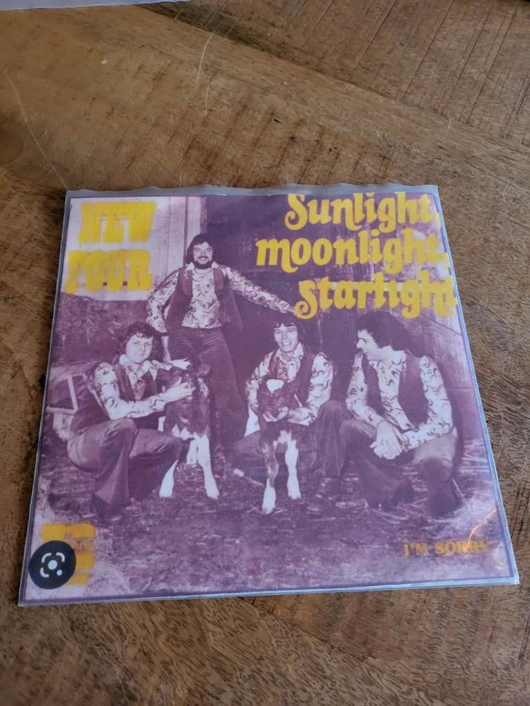 New four sunlight moonlight starlight piraten single, Cd's en Dvd's, Vinyl | Nederlandstalig, Ophalen of Verzenden, Gebruikt, Overige formaten