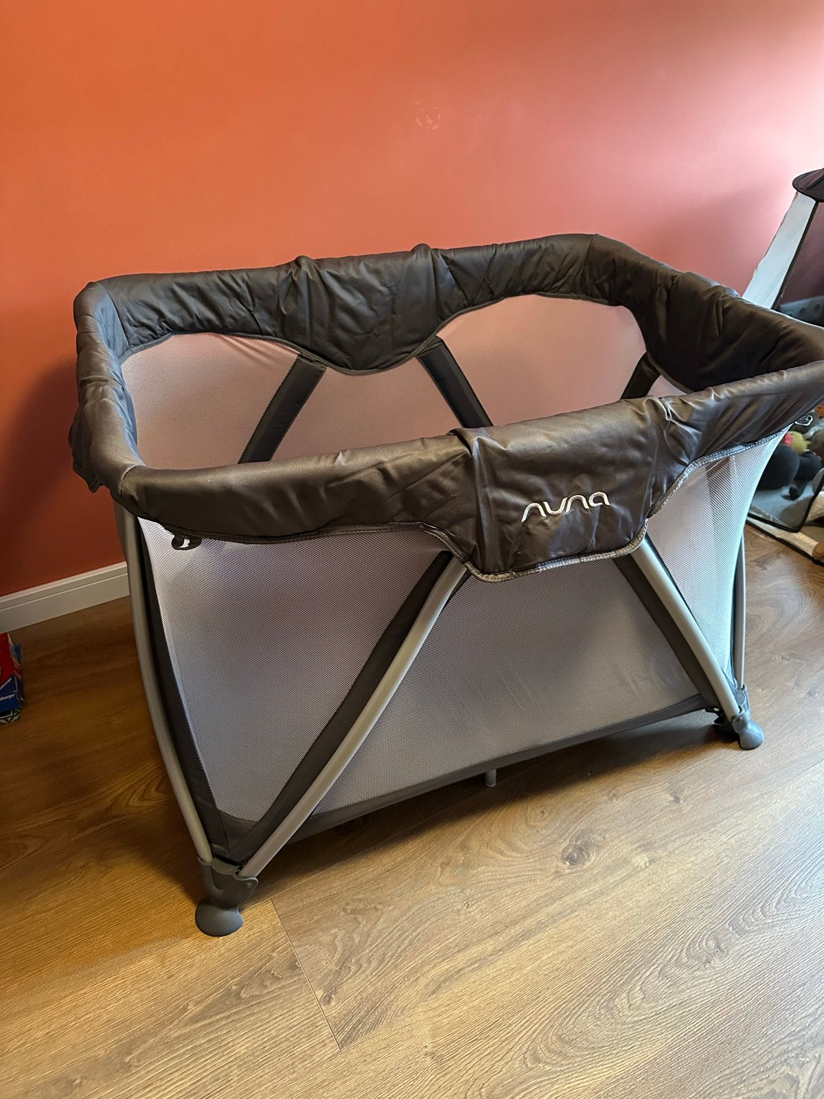 Nuna Sena Aire campingbed / box met 2 matrasjes, Ophalen, Gebruikt, Overige merken