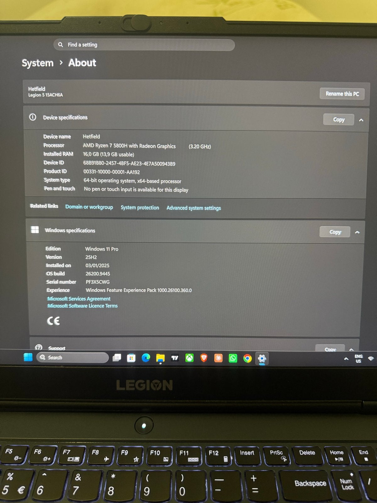 Foto 3 van Lenovo Legion 5 15ACH6A Gaming Laptop - Ryzen 7, RX 6600M