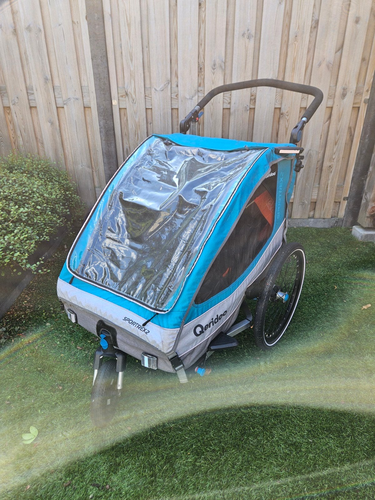Qeridoo Sportrex2 fietskar (inclusief babyschaal), Ophalen, Vering, Zo goed als nieuw, Kinderkar