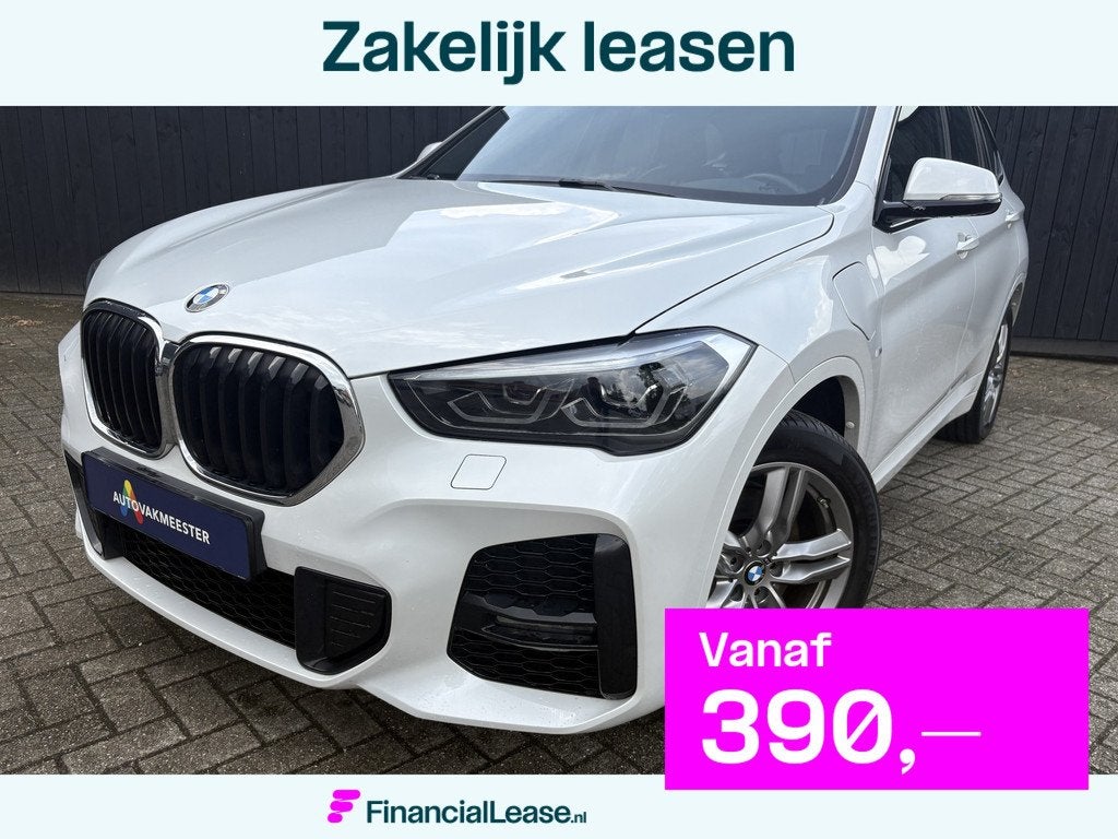 BMW X1 xDrive25e High Executive M-sport, 8 kWh, Gebruikt, Leder en Stof, Wit