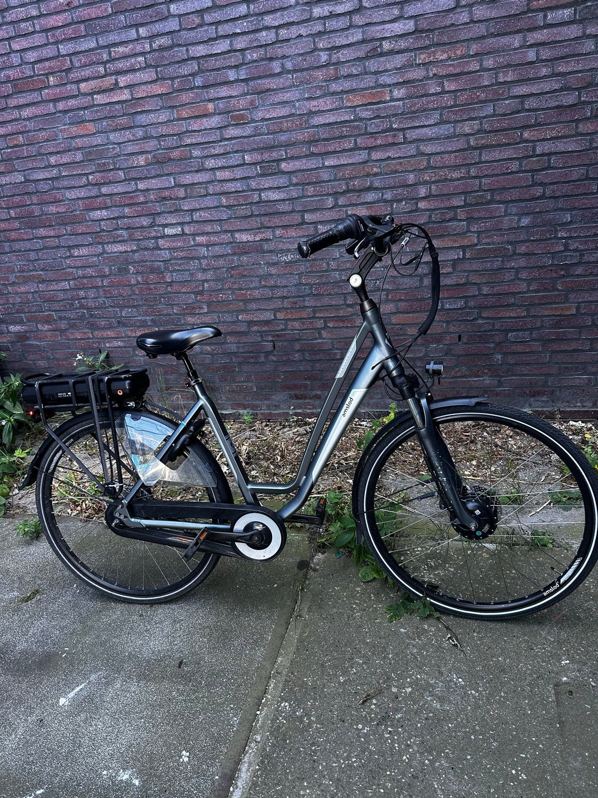 Elektrische fiets Amslod Nexus 8in nette staat, Fietsen en Brommers, Elektrische fietsen, 51 tot 55 cm, Ophalen, Zo goed als nieuw
