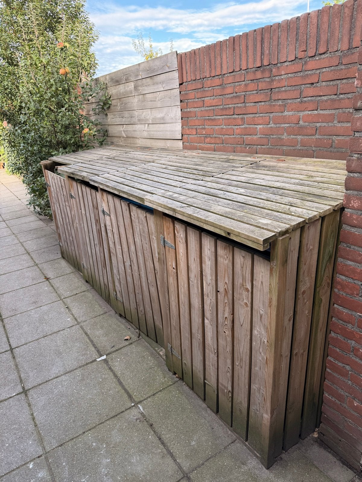 Houten containerberging voor vier containers, Ophalen, Gebruikt, Hout, Containerberging