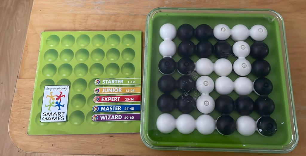 Smartgames spel Bend-it, Verzenden, Gebruikt