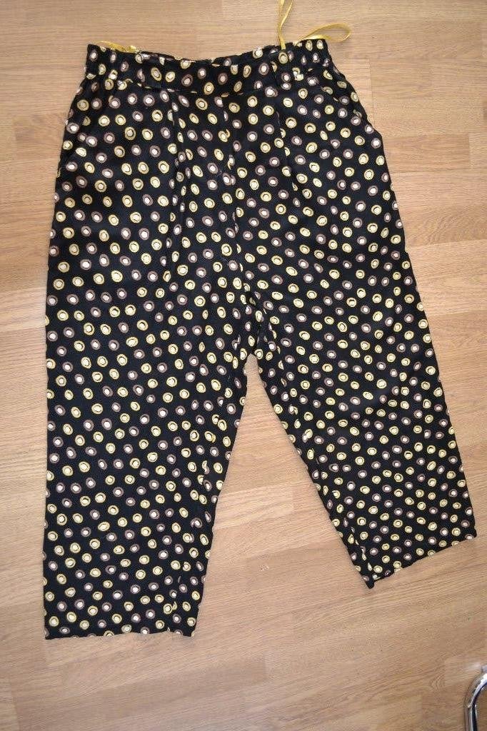 Wijde zomerbroek maat 44, Kleding | Dames, Overige kleuren, Maat 42/44 (L), Ophalen of Verzenden, Zo goed als nieuw