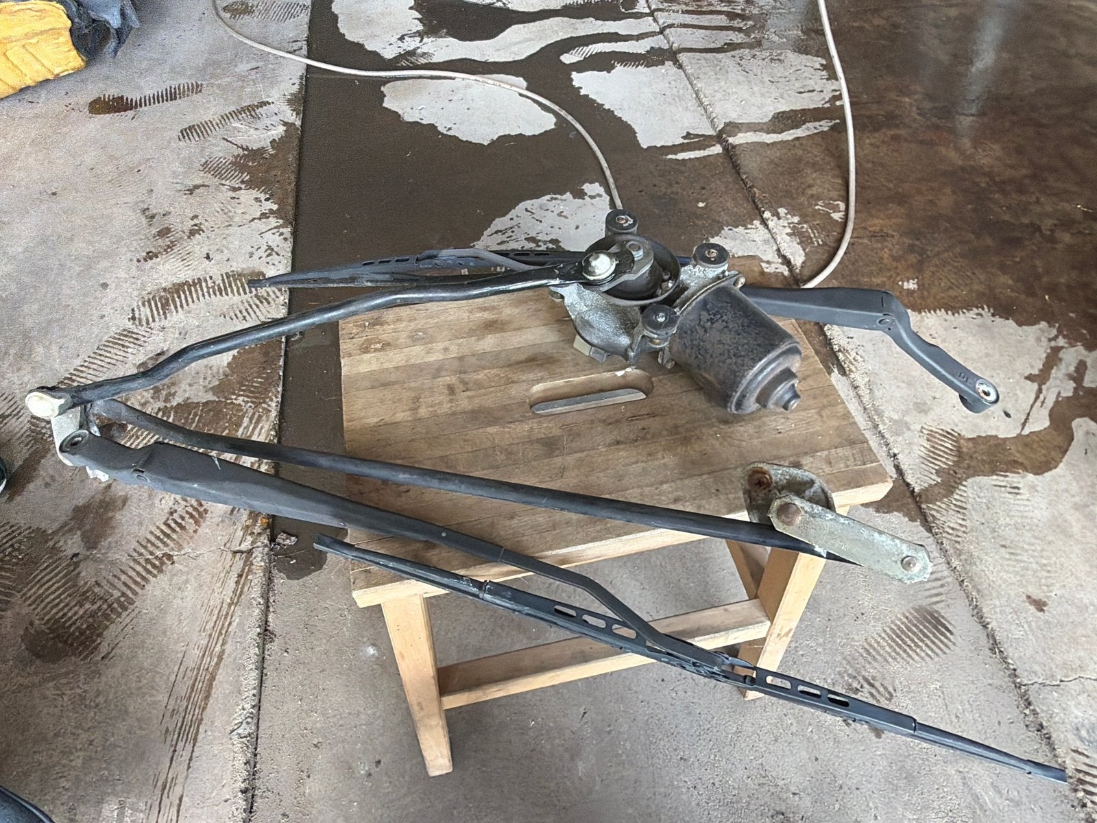 Ruitenwisser mechaniek met ruitenwissers Mazda RX-7 FC, Ophalen of Verzenden, Gebruikt, Mazda