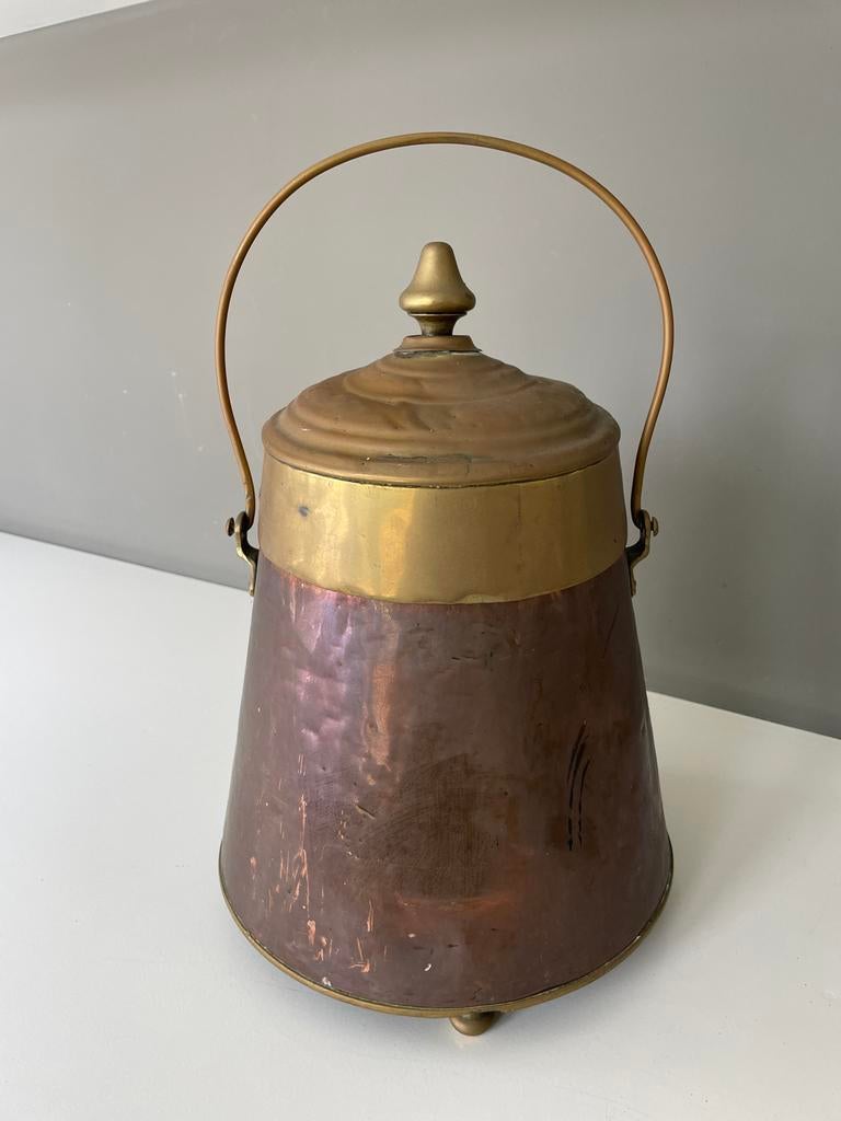 Antieke koperen kolenemmer met messing deksel en hengsel, Ophalen of Verzenden, Koper