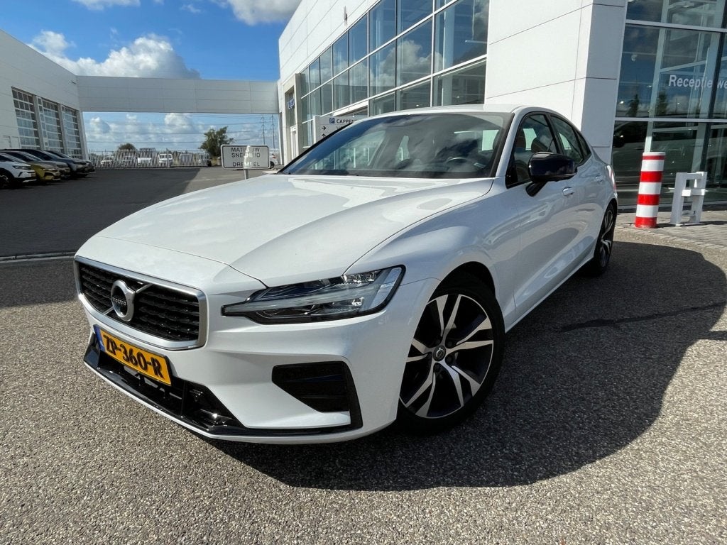 Volvo S60 T4 190PK R-Design| 360Camera| Trekhaak| Adap.Cruis, Automaat, Dealer onderhouden, 1969 cc, S60