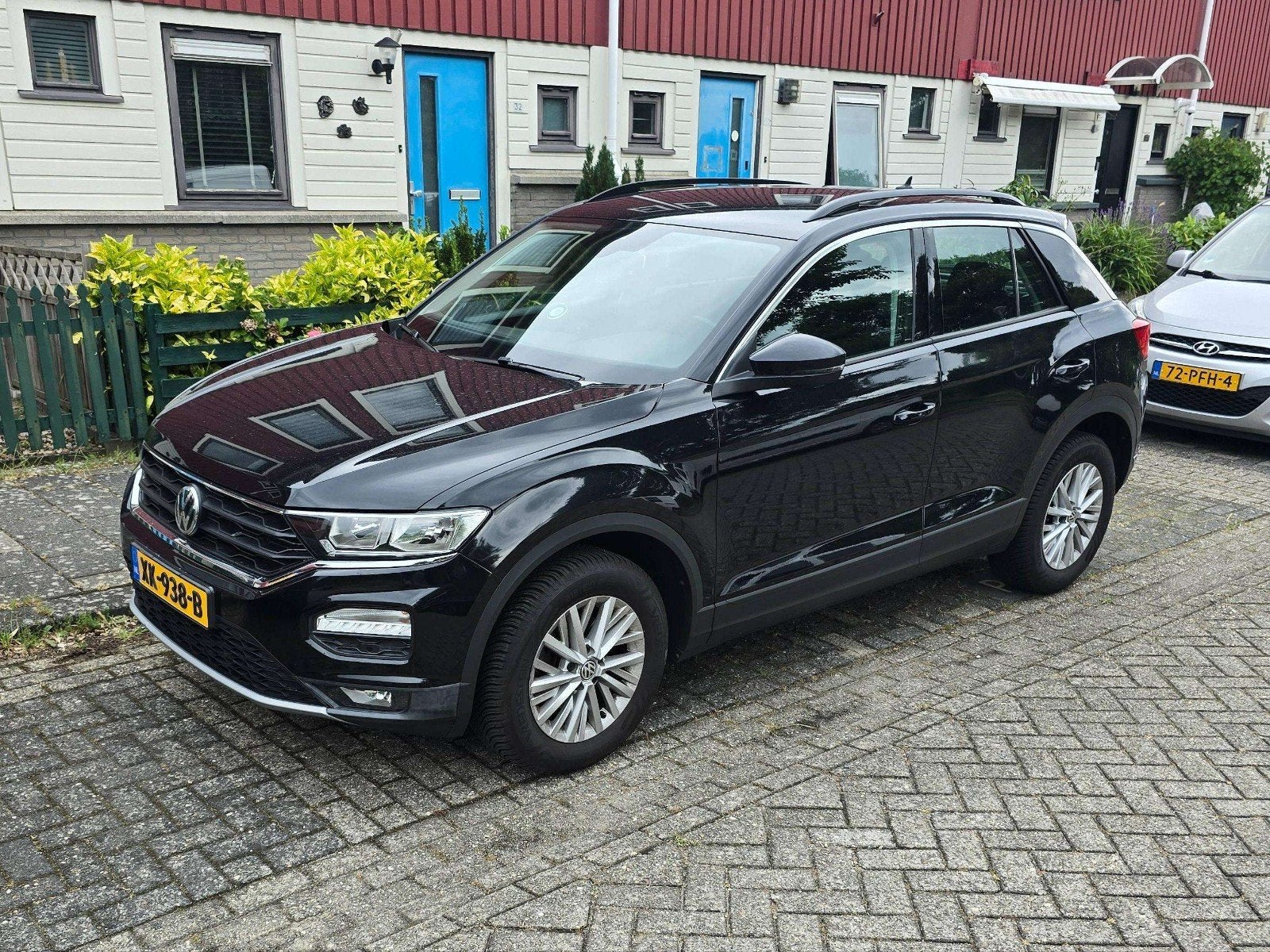Volkswagen T-Roc 1.0 TSI 115pk 2019 Zwart, Auto's, Voorwielaandrijving, Zwart, Origineel Nederlands, 115 pk