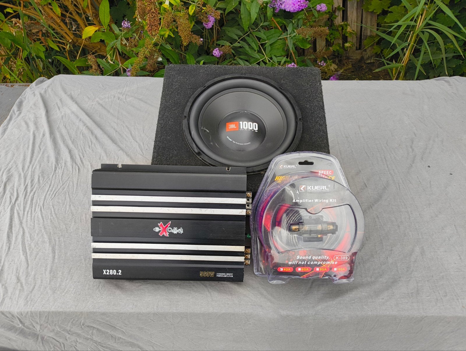 Car Audio Set: JBL 1000W Subwoofer, Versterker & Kabelset, Ophalen, Gebruikt