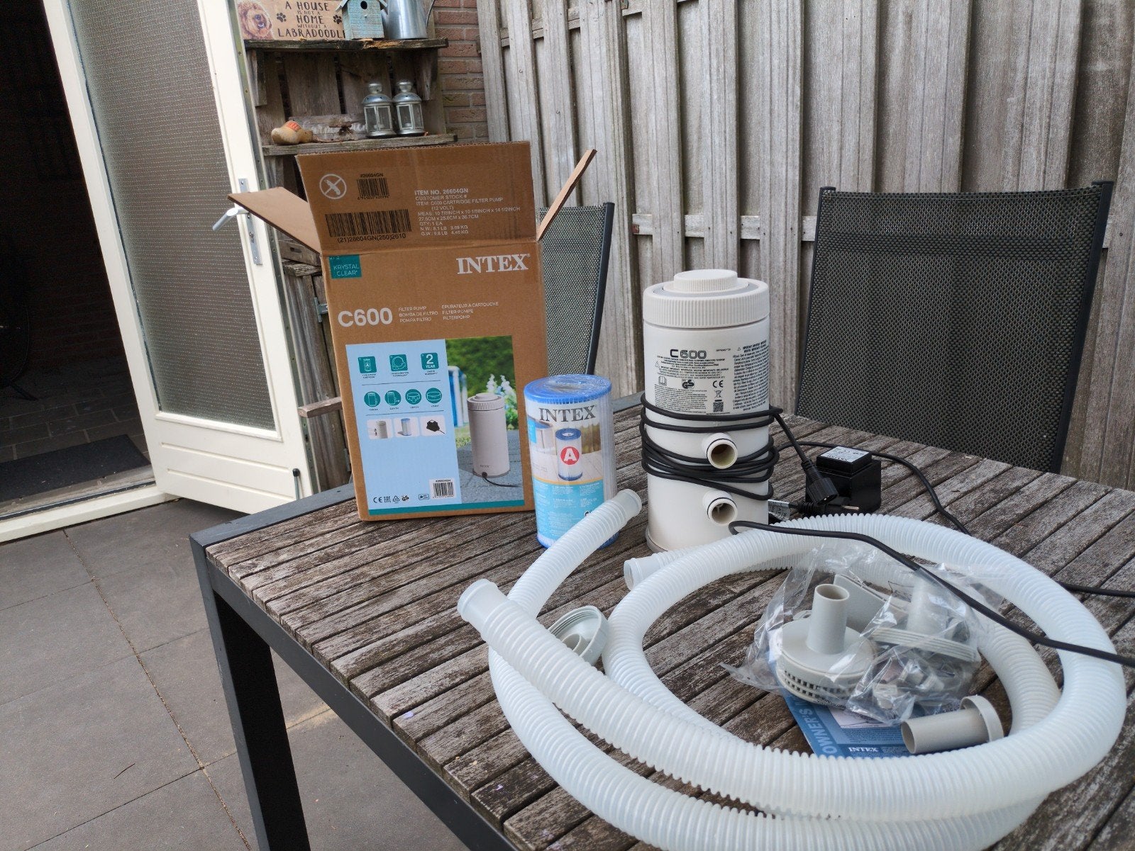 Intex C600 Zwembadfilterpomp met accessoires, Ophalen, Zo goed als nieuw, Zwembadpomp