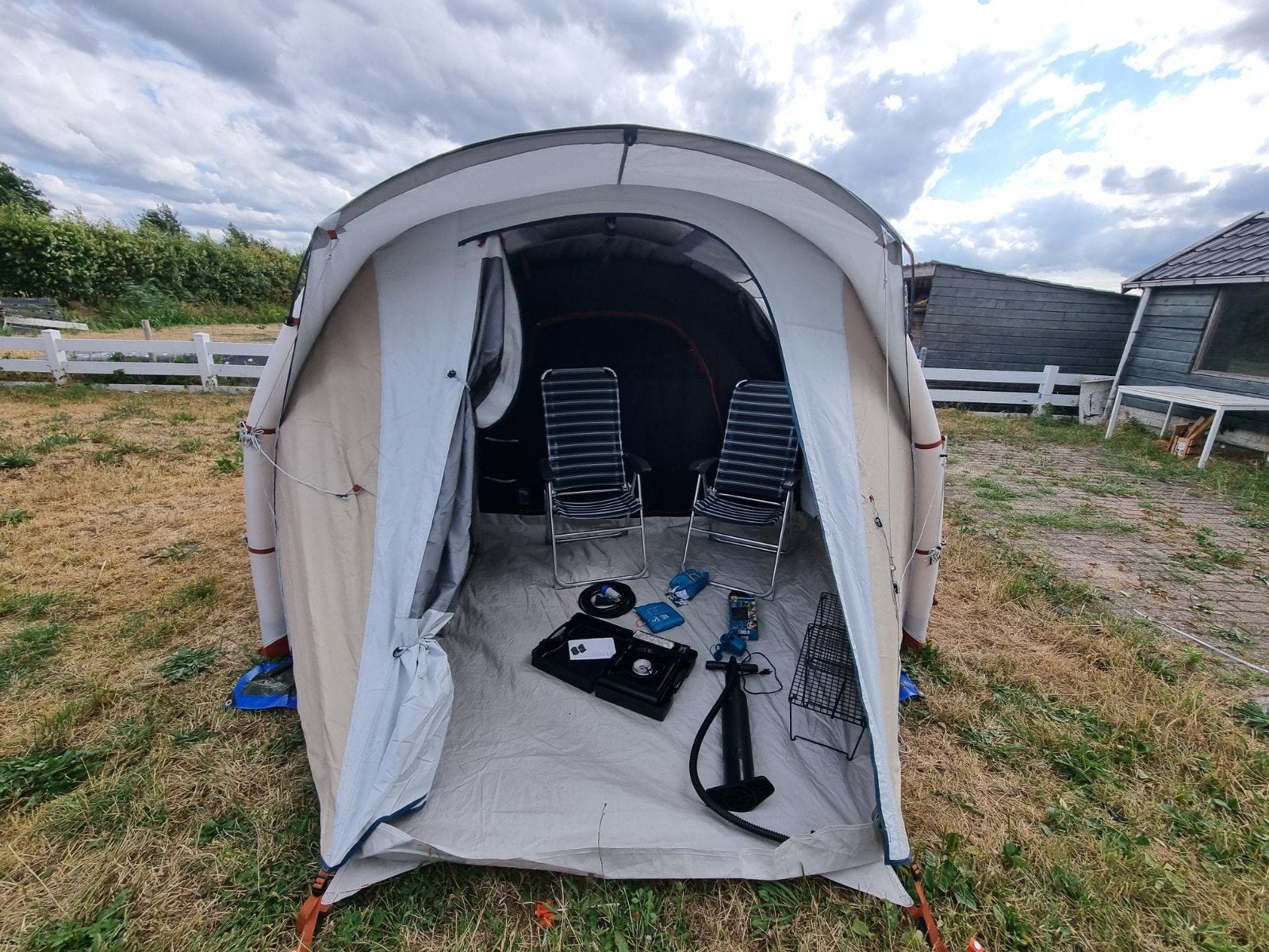 campingspullen + opblaastent 4.1 fresh and black Decathlon, Ophalen, Gebruikt, Tot en met 4