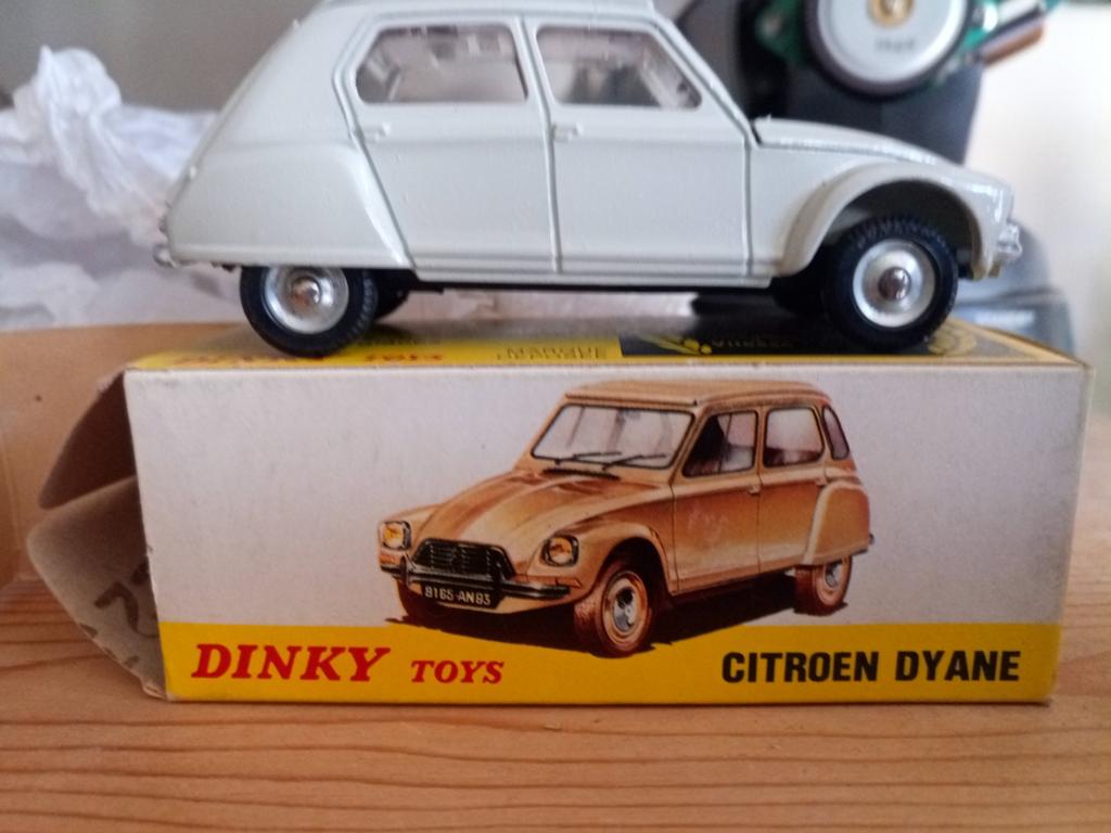 Citroen dyana 1413 Dinky toys, Antiek en Kunst, Ophalen of Verzenden