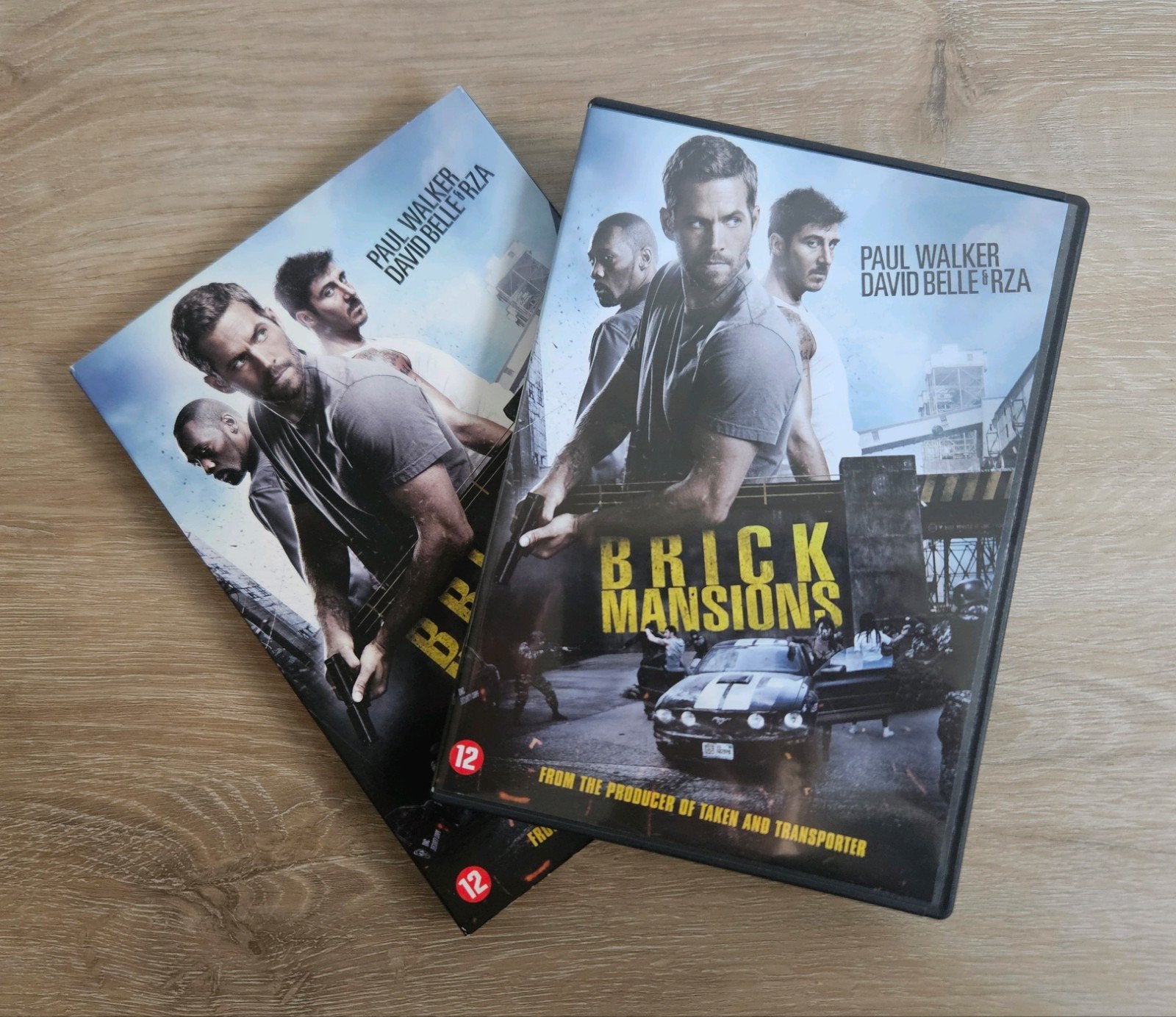 Brick Mansions DVD - Actiethriller met Paul Walker + Bonus!, Bonusmateriaal, Nederlands, Actiethriller, Ophalen of Verzenden
