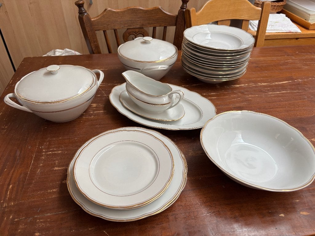 Vintage eetservies van Bohemia Tsjechoslowakije, Overige merken, Ophalen of Verzenden, Zo goed als nieuw, Overige stijlen