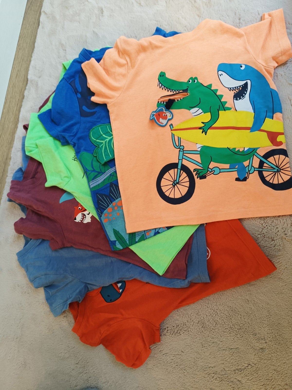 Leuke T-shirts met dierenprint voor jongens (maat 104), Gebruikt, C&A Kids, Ophalen of Verzenden, Setje