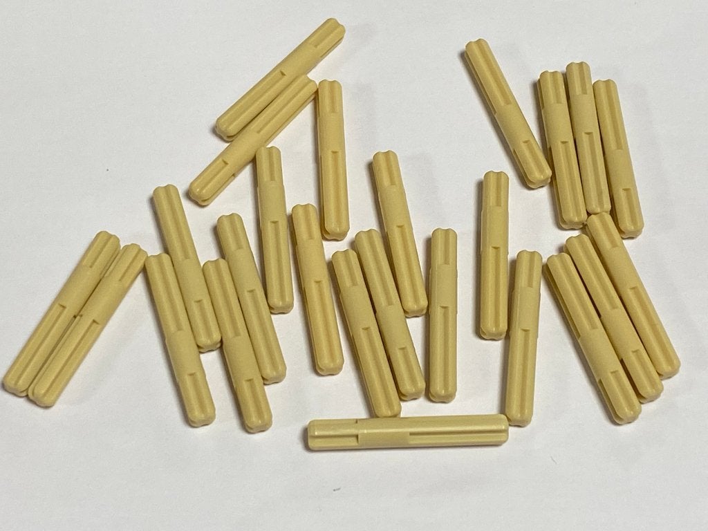 Partij 25x nieuwe beige Lego axle 4L met midden stop, Overige thema's, Lego, Nieuw, Ophalen of Verzenden